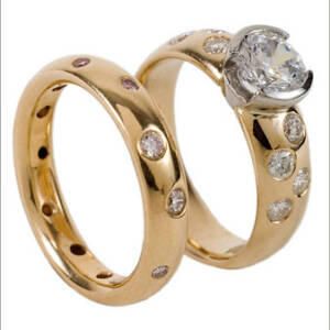Yellow Gold Comfort Fit and Popset Ring Set