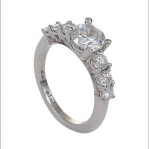 V-Style Basket Set Diamond Ring
