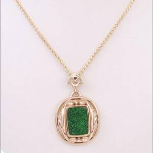 Evolution 14k Yellow with Uvarite Garnet