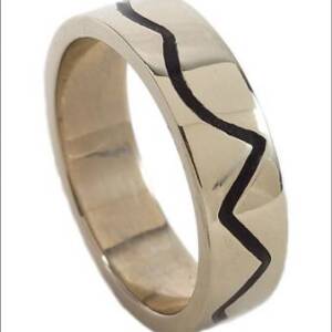 14k White Gold Black Enamel Zig Zag