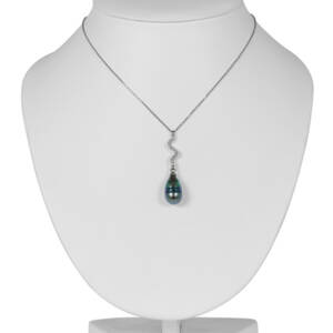 14k White gold with diamond and South Sea pearl drop