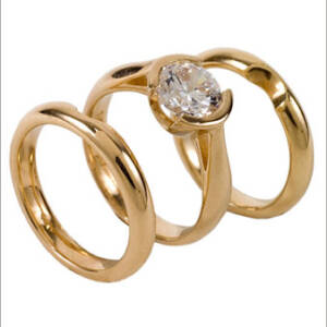 Yellow Gold, Half-Bezel Ring Set
