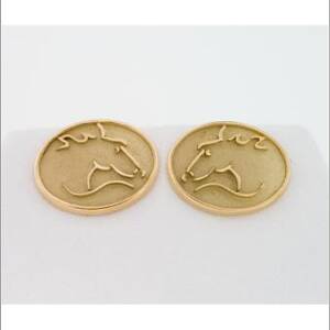 18k Yellow Gold Oval Stud