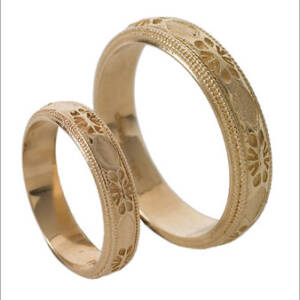 Yellow Gold Engraved Ring Set