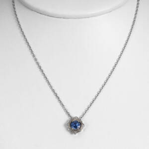 Sapphire with filigree in 14k white gold