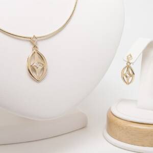 University Plaza "the Past" set